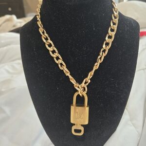 Luxurious Gold Lock Pendant Necklace. 16" Necklace